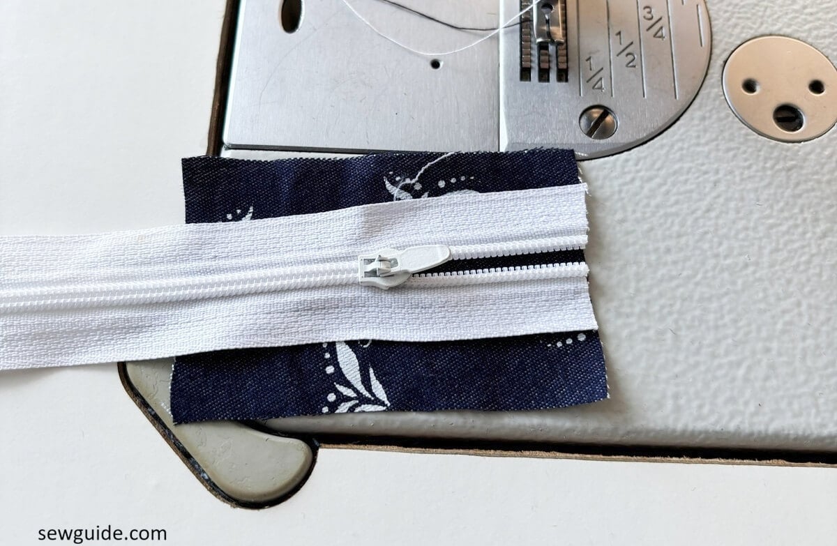zipper tab to finish the zipper ends