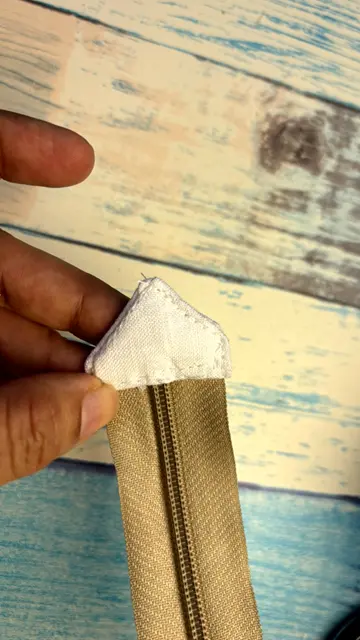 Zipper tabs thumbnail