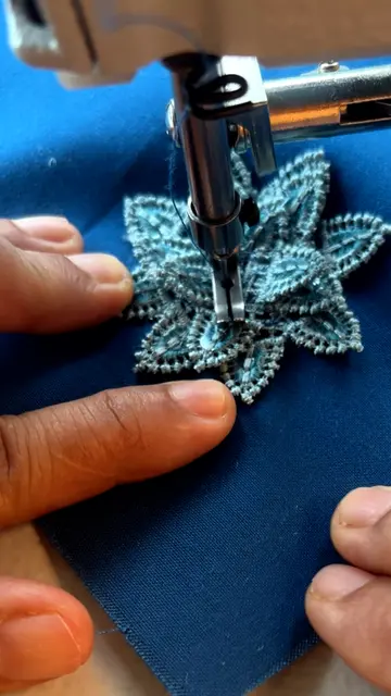 Lace trim flower thumbnail