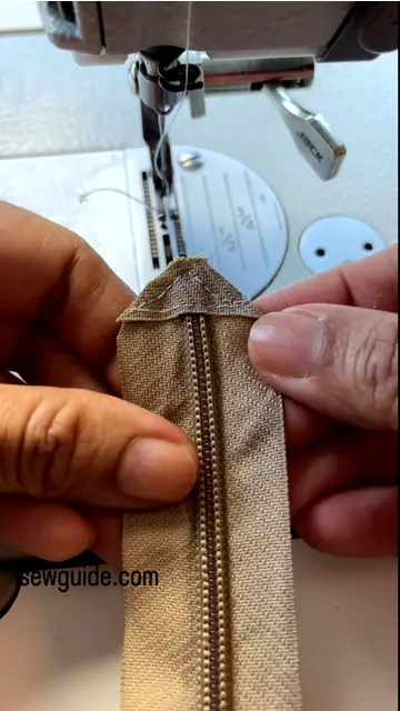 Zipper ends thumbnail